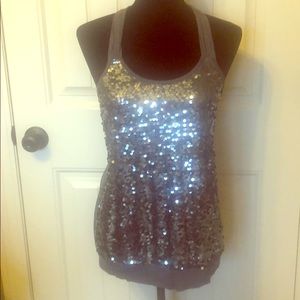 🟣4/$25 NWT Express Fun Glam Sequined Top✨